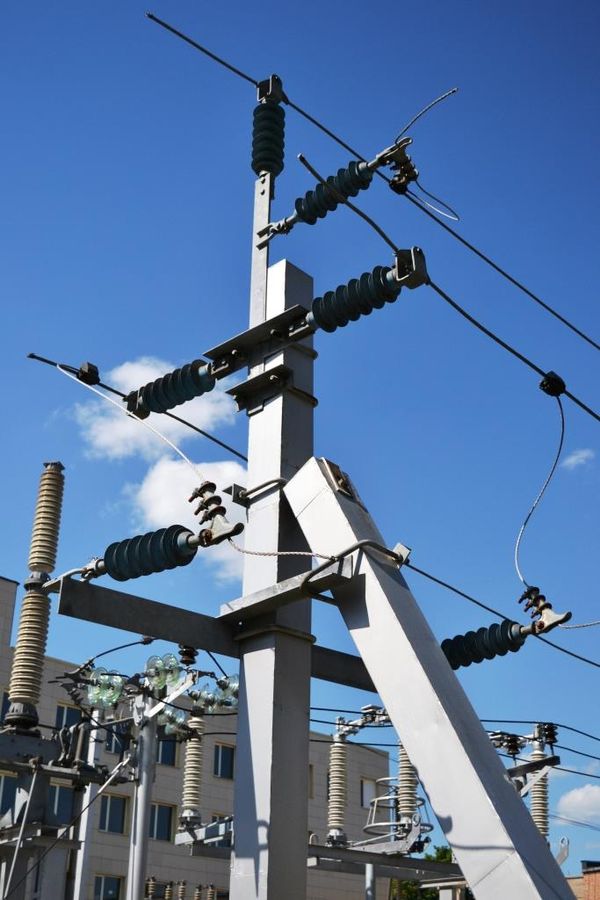 Комплекты высоковольтных траверс