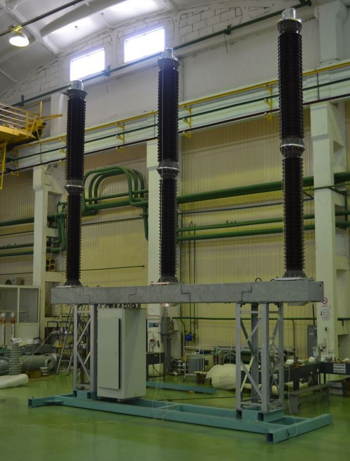 Конструкция выключателя ВГТ-220